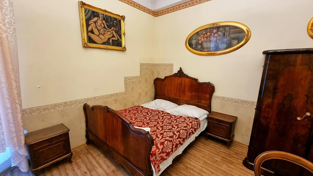 Vavelsky Apartments - Old Town Krakow Bagian luar foto
