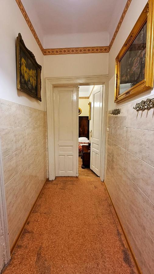 Vavelsky Apartments - Old Town Krakow Bagian luar foto